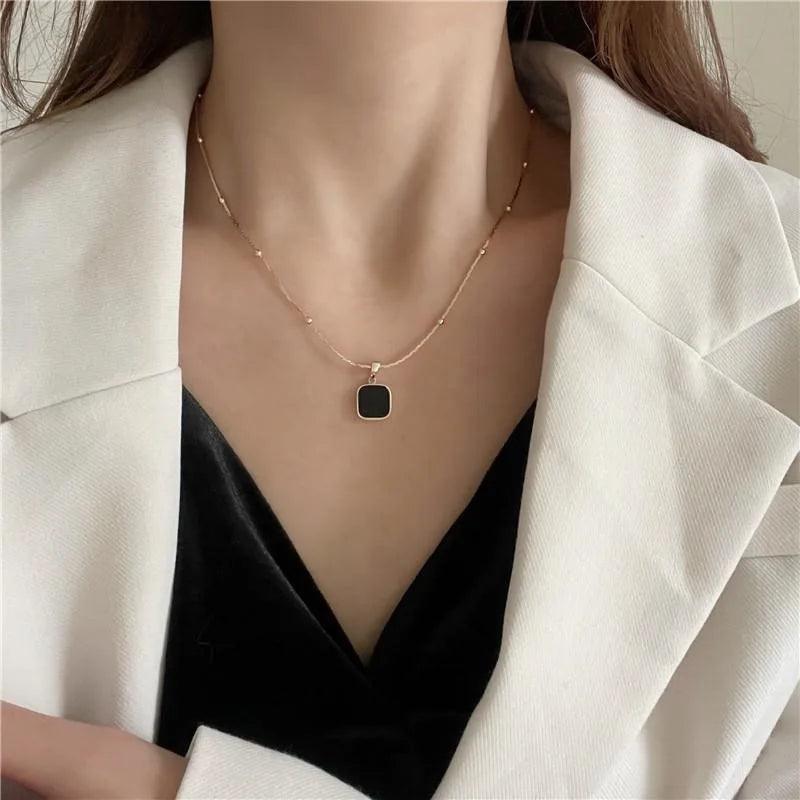 Elegant Korean Square Pendant Necklace – Gold Chain Jewelry for Women ✨ - OneSmartZone